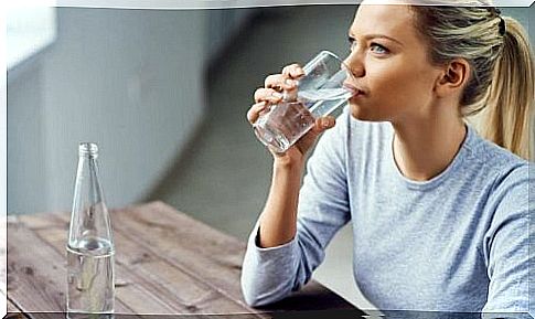 drinking water is necessary for dehydration