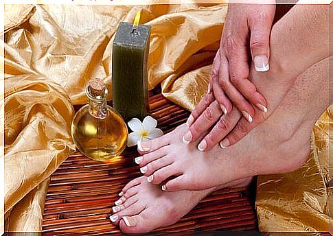 castor oil and feet