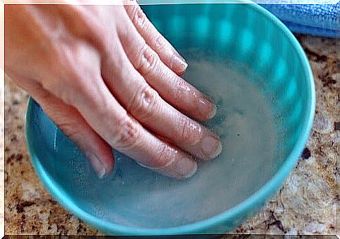 Hydrogen peroxide on the nails