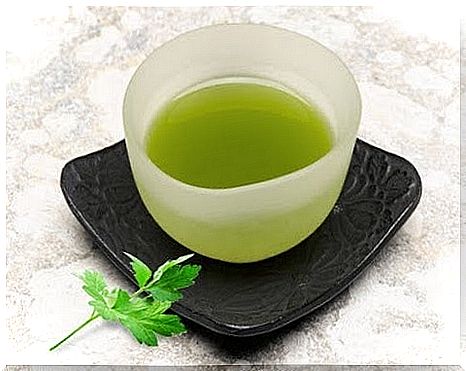 Parsley tea relieves pain when urinating