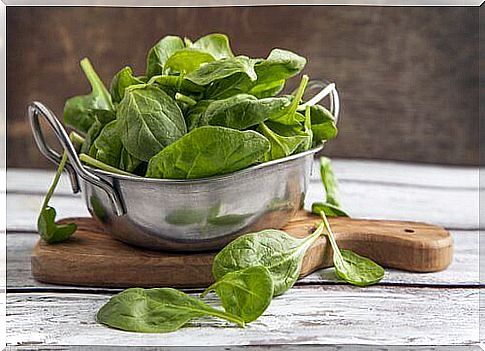 Fresh spinach