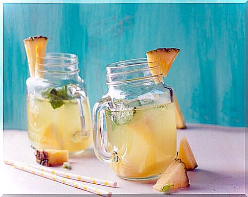 Pineapple drink, or how not to gain weight