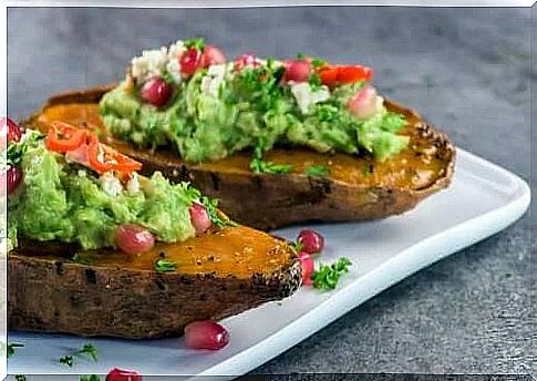 Sweet potatoes - stuffed with peas and avocado