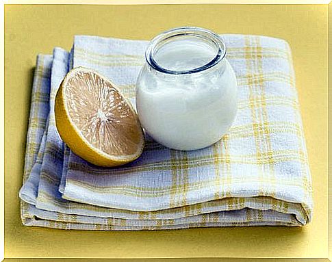 Lemon and yogurt